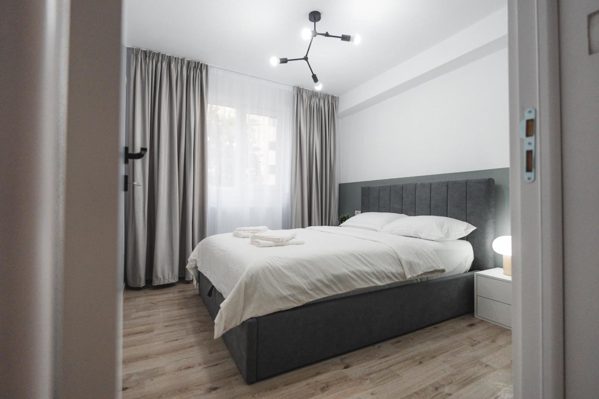Apartament Iulia Si Alex Curtea de Argeş Buitenkant foto